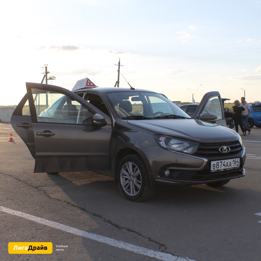 Современная автошкола в Энгельсе Лига Драйв со скидками